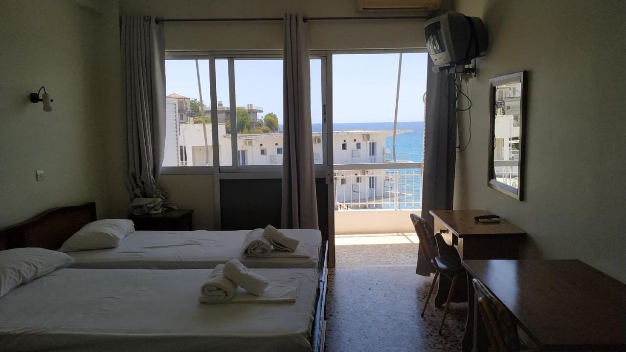 Poulea Rooms Kalamata Exterior photo