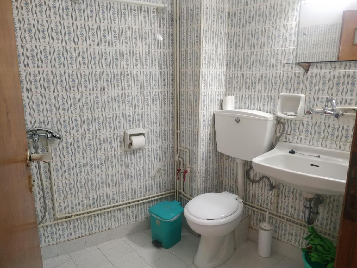 Poulea Rooms Kalamata Exterior photo
